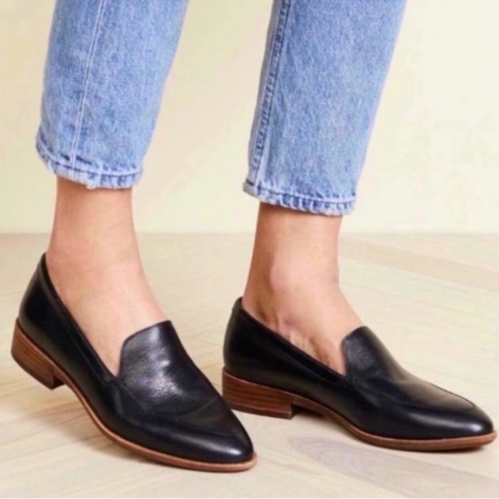 Elegant Black Leather Loafers